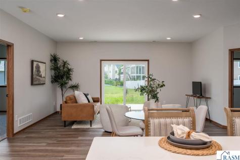 148 Hidden Oaks Circle Mankato MN 56001