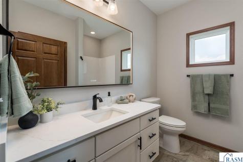 148 Hidden Oaks Circle Mankato MN 56001