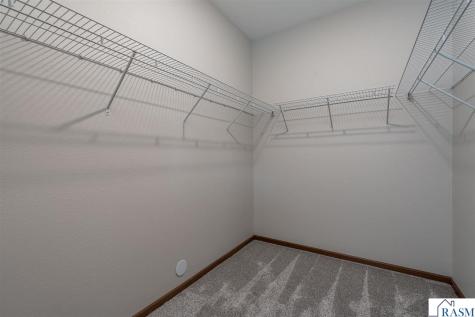 148 Hidden Oaks Circle Mankato MN 56001