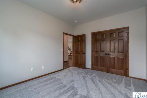 148 Hidden Oaks Circle Mankato MN 56001