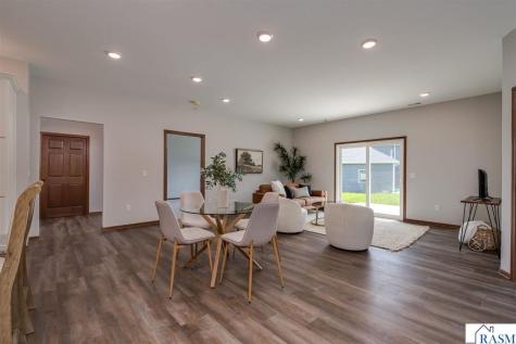 148 Hidden Oaks Circle Mankato MN 56001