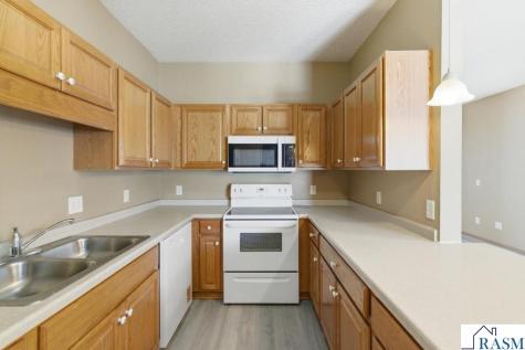 609 Dublin Court Mankato MN 56001