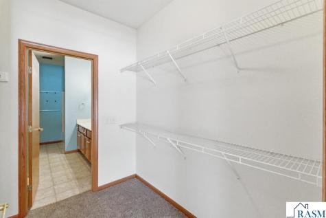 609 Dublin Court Mankato MN 56001