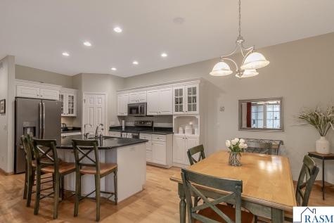 2142 Arlington Lane North Mankato MN 56003
