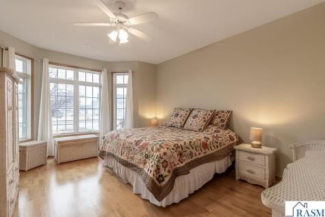2142 Arlington Lane North Mankato MN 56003
