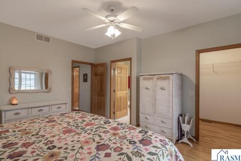 2142 Arlington Lane North Mankato MN 56003