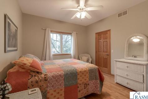 2142 Arlington Lane North Mankato MN 56003