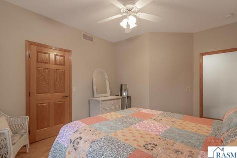 2142 Arlington Lane North Mankato MN 56003