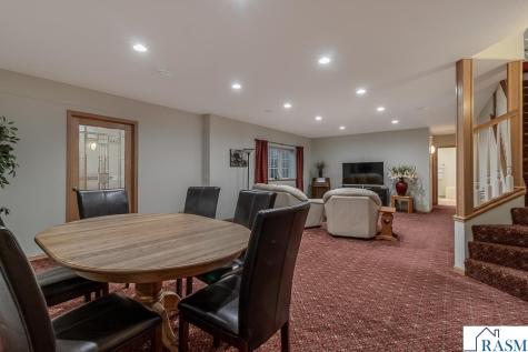 2142 Arlington Lane North Mankato MN 56003
