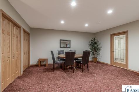 2142 Arlington Lane North Mankato MN 56003