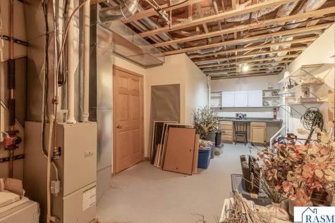 2142 Arlington Lane North Mankato MN 56003