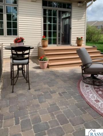 2142 Arlington Lane North Mankato MN 56003