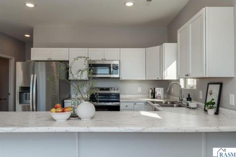 3203 Noble Drive Mankato MN 56001
