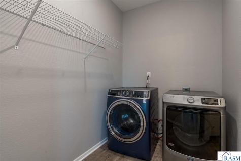 3203 Noble Drive Mankato MN 56001