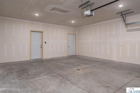 3203 Noble Drive Mankato MN 56001