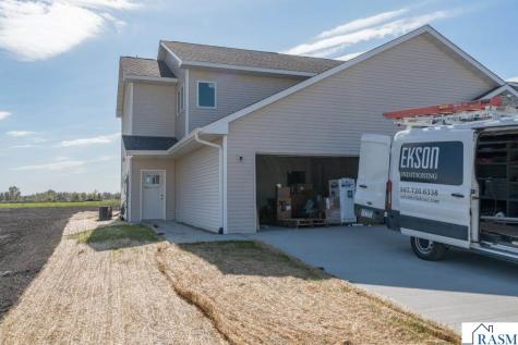 3203 Noble Drive Mankato MN 56001