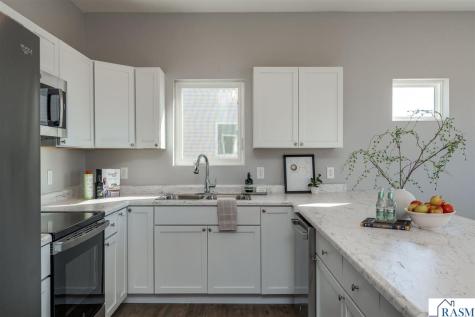 3203 Noble Drive Mankato MN 56001