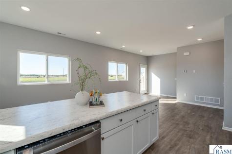 3203 Noble Drive Mankato MN 56001