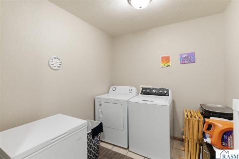 120 Palmer Path Mankato MN 56001