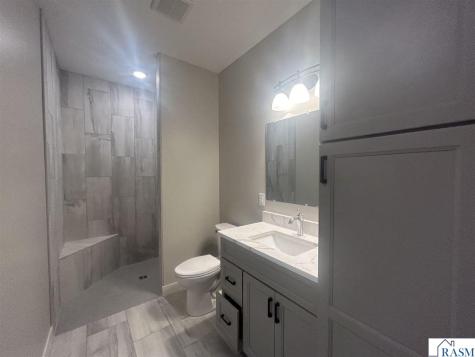215 Parkway Place Mankato MN 56001