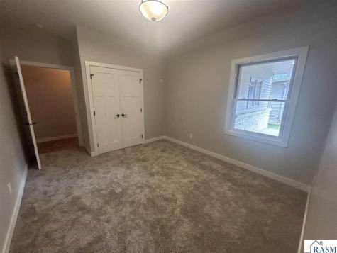 215 Parkway Place Mankato MN 56001