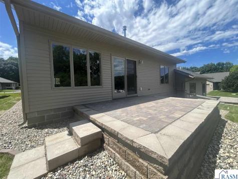 215 Parkway Place Mankato MN 56001