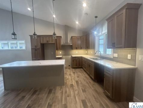 215 Parkway Place Mankato MN 56001