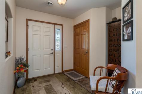 15 Sarah Circle North Mankato MN 56003