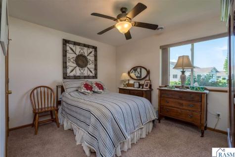15 Sarah Circle North Mankato MN 56003