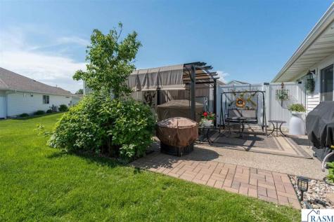 15 Sarah Circle North Mankato MN 56003