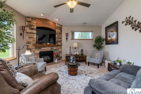 15 Sarah Circle North Mankato MN 56003