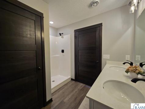 2015 Clark Street St. Peter MN 56082