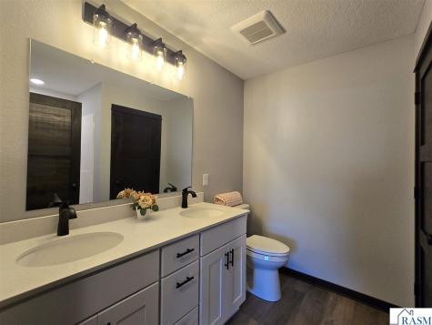 2015 Clark Street St. Peter MN 56082