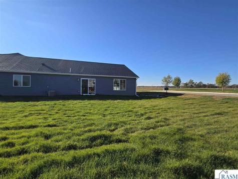 2015 Clark Street St. Peter MN 56082