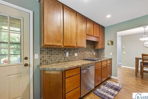 18450 Creeks Bend Drive Minnetonka MN 55345