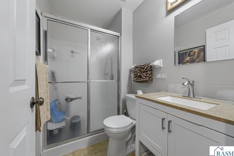 18450 Creeks Bend Drive Minnetonka MN 55345