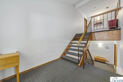 18450 Creeks Bend Drive Minnetonka MN 55345