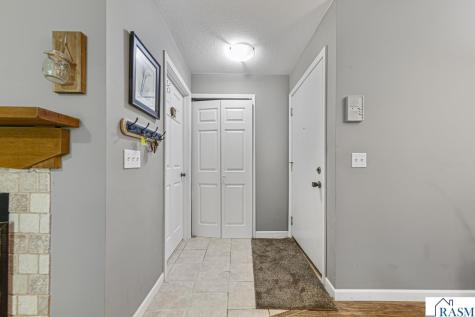18450 Creeks Bend Drive Minnetonka MN 55345