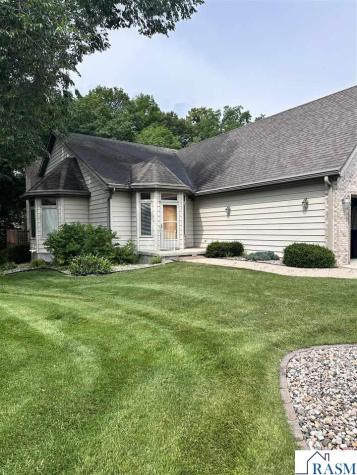 1511 Pleasant View Drive North Mankato MN 56003