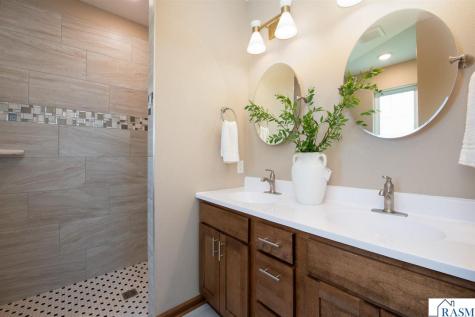 3116 Bassett Drive Mankato MN 56001