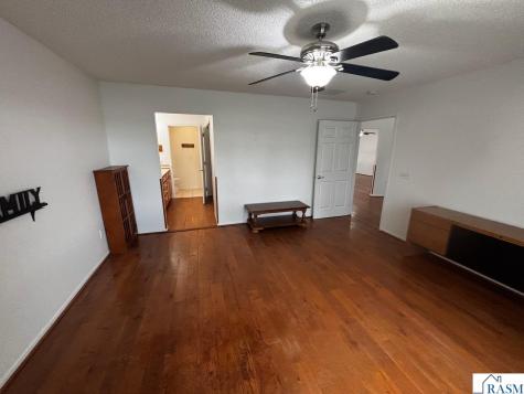 1201 Rockbend Parkway St. Peter MN 56082