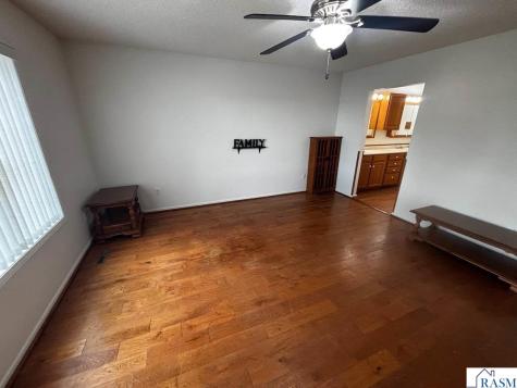 1201 Rockbend Parkway St. Peter MN 56082