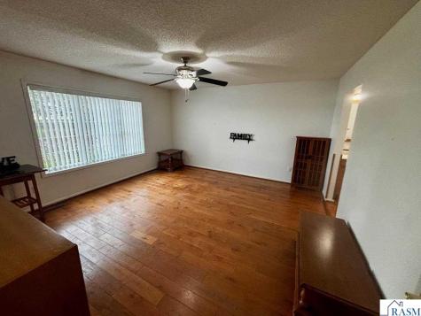 1201 Rockbend Parkway St. Peter MN 56082