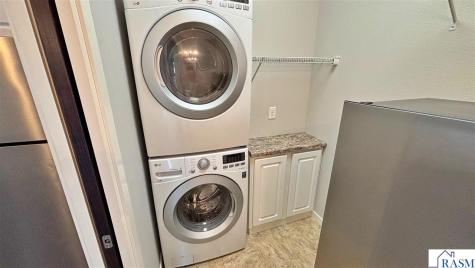2157 Rolling Green Lane North Mankato MN 56003