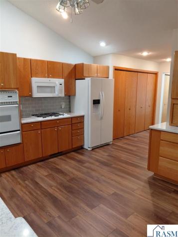 1507 Graystone Lane North Mankato MN 56003