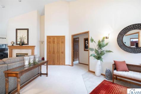 109 Teton Court Mankato MN 56001