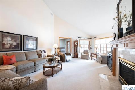 109 Teton Court Mankato MN 56001