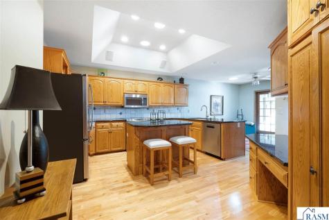 109 Teton Court Mankato MN 56001