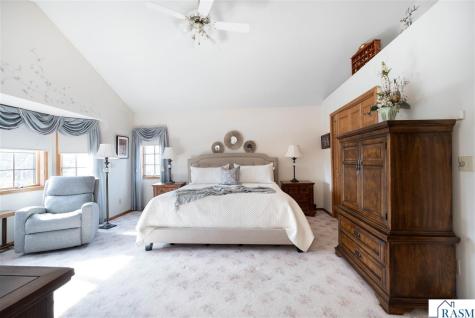 109 Teton Court Mankato MN 56001