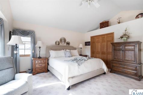 109 Teton Court Mankato MN 56001